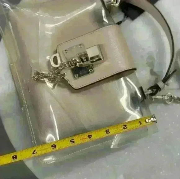 DKNY BRAND NEW WITH TAGS bagwith insert - Picture 7 of 9